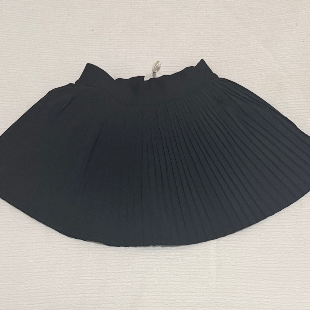 Lululemon Black Pleated Skirt